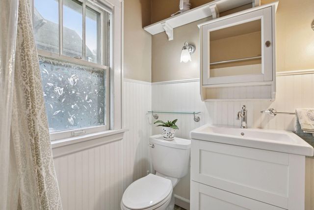 958 James Avenue, Saint Paul, MN 55102