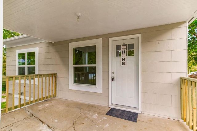 11230 Felton Street, Sugar Creek, MO 64054