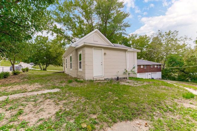 11230 Felton Street, Sugar Creek, MO 64054