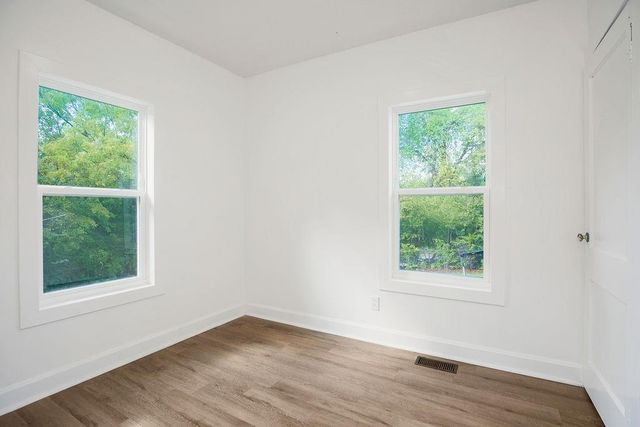 11230 Felton Street, Sugar Creek, MO 64054