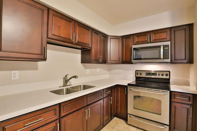 859 W Ray Road Apt 3, Chandler, AZ 85225