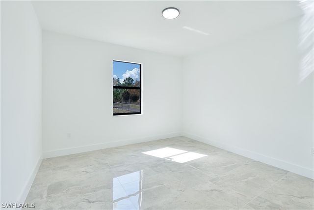 2774 56th AVE NE, Naples, FL 34120