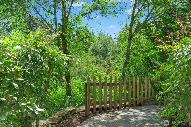 6326 247th Avenue NE, Redmond, WA 98053