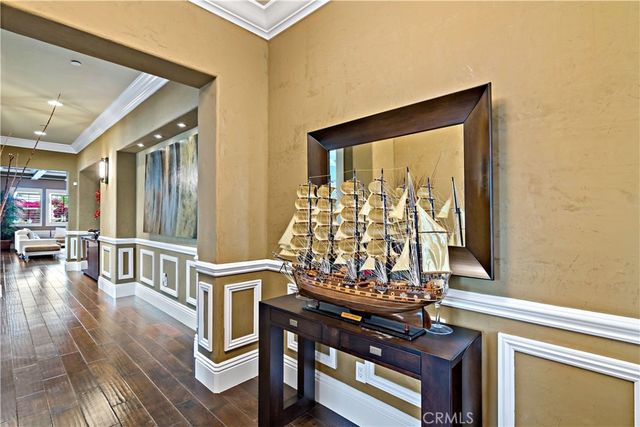 689 Crystal Mountain, Riverside, CA 92506