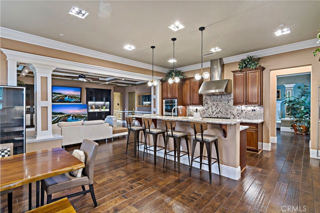 689 Crystal Mountain, Riverside, CA 92506