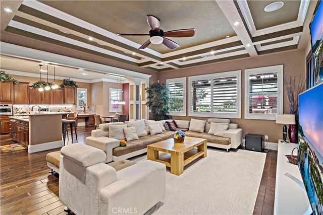 689 Crystal Mountain, Riverside, CA 92506