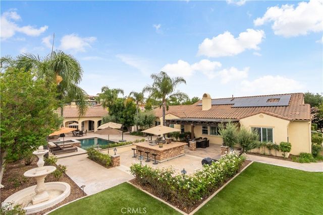 689 Crystal Mountain, Riverside, CA 92506