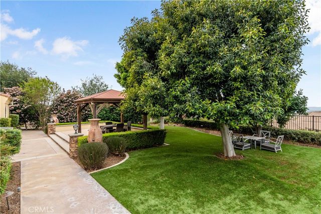 689 Crystal Mountain, Riverside, CA 92506