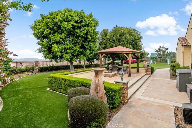 689 Crystal Mountain, Riverside, CA 92506