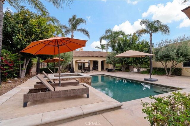 689 Crystal Mountain, Riverside, CA 92506