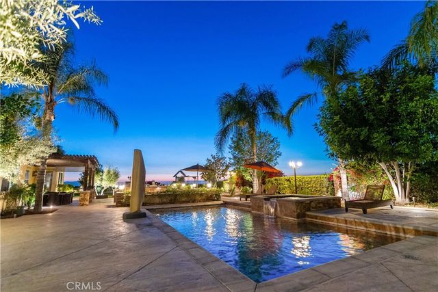 689 Crystal Mountain, Riverside, CA 92506