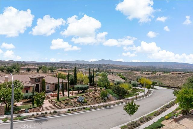 689 Crystal Mountain, Riverside, CA 92506