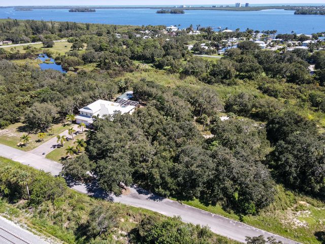 4120 Mariner Oaks Way, Fort Pierce, FL 34946