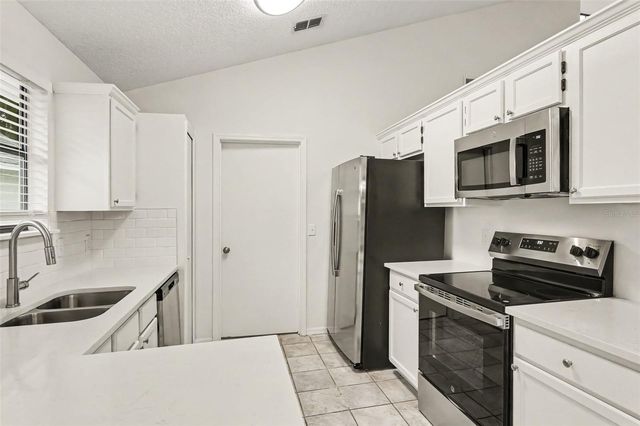 2361 ROANOKE COURT, Lake Mary, FL 32746