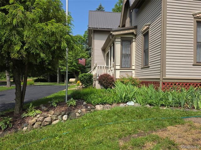 3801 Hollow Corners Road, Dryden, MI 48428