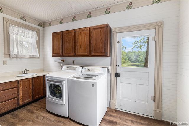 3801 Hollow Corners Road, Dryden, MI 48428