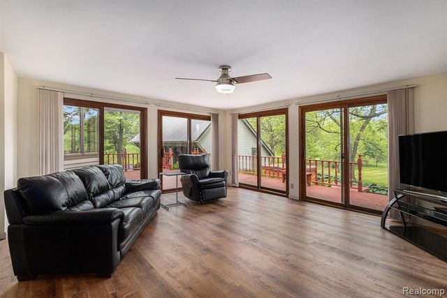 3801 Hollow Corners Road, Dryden, MI 48428