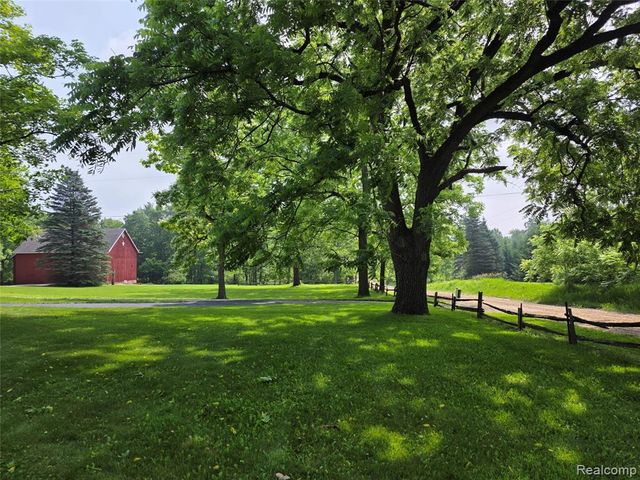3801 Hollow Corners Road, Dryden, MI 48428
