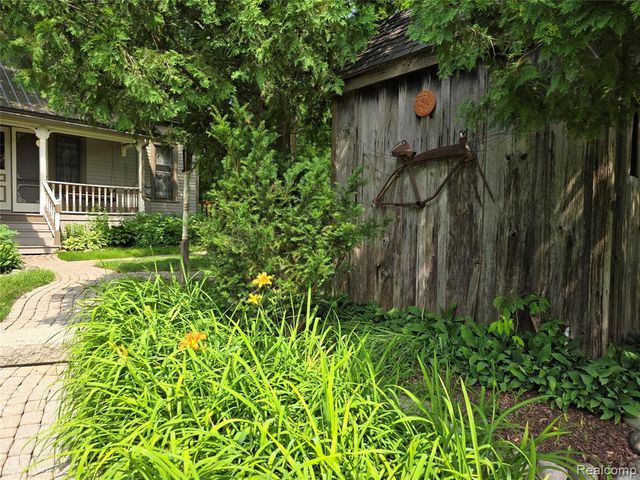 3801 Hollow Corners Road, Dryden, MI 48428