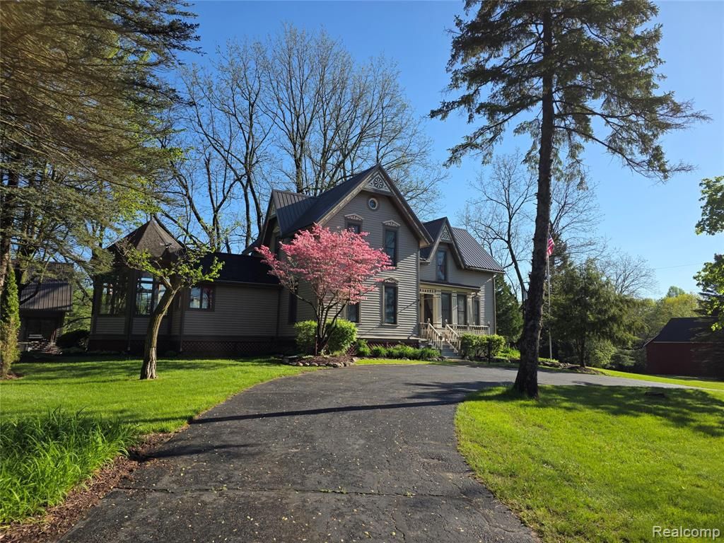 3801 Hollow Corners Road, Dryden, MI 48428