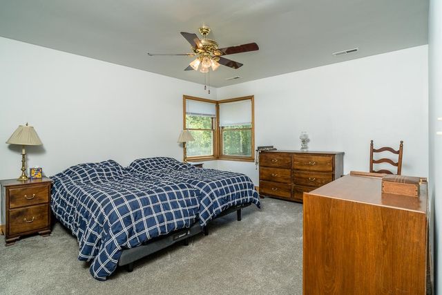 6070 FREDERICKSBURG RD, Barboursville, VA 22923