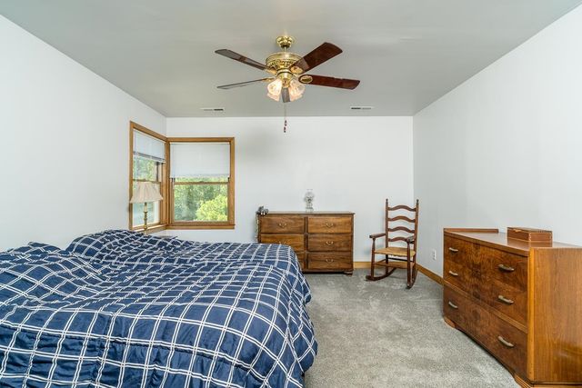 6070 FREDERICKSBURG RD, Barboursville, VA 22923