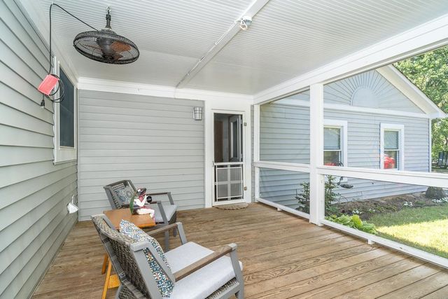 6070 FREDERICKSBURG RD, Barboursville, VA 22923
