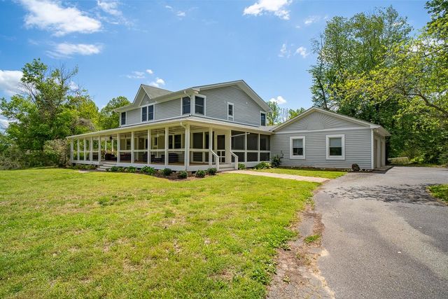 6070 FREDERICKSBURG RD, Barboursville, VA 22923
