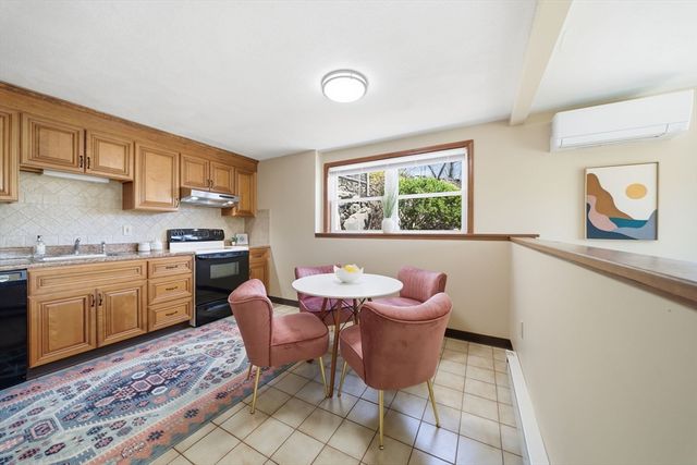 35 Mountain St 35, Woburn, MA 01801