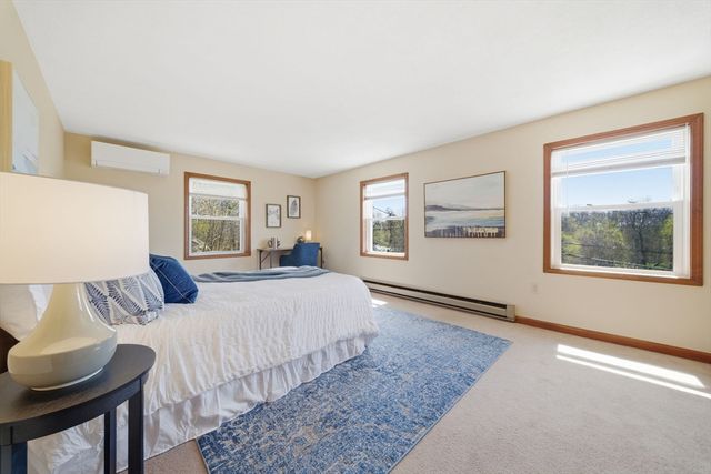 35 Mountain St 35, Woburn, MA 01801