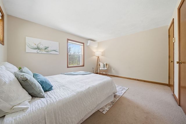 35 Mountain St 35, Woburn, MA 01801