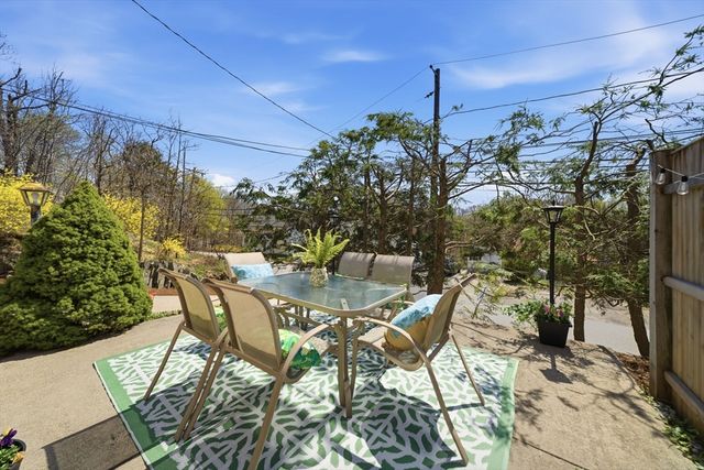 35 Mountain St 35, Woburn, MA 01801