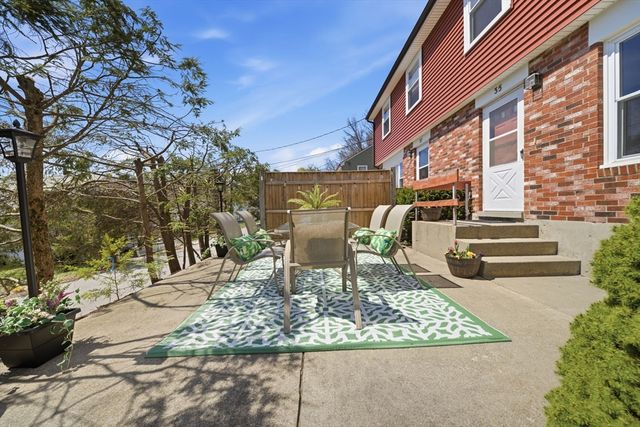 35 Mountain St 35, Woburn, MA 01801