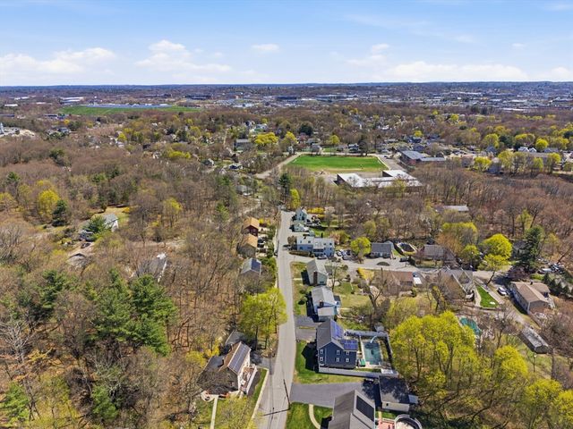 35 Mountain St 35, Woburn, MA 01801