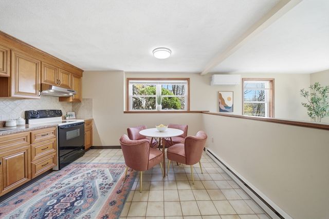 35 Mountain St 35, Woburn, MA 01801