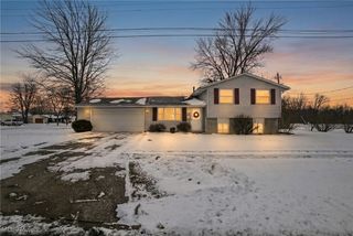 2703 W 40th Street, Lorain, OH 44053