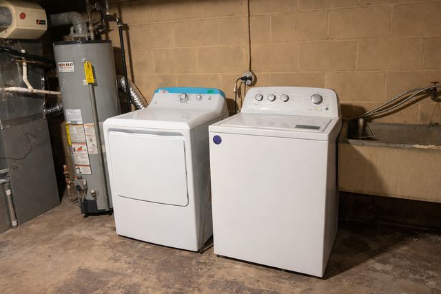 1706 W Jarvis Avenue 1W, Chicago, IL 60626