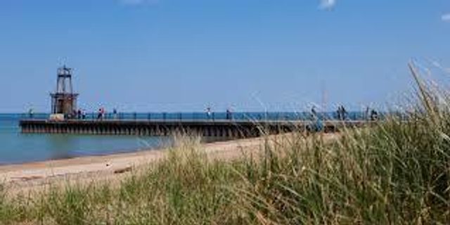 1706 W Jarvis Avenue 1W, Chicago, IL 60626