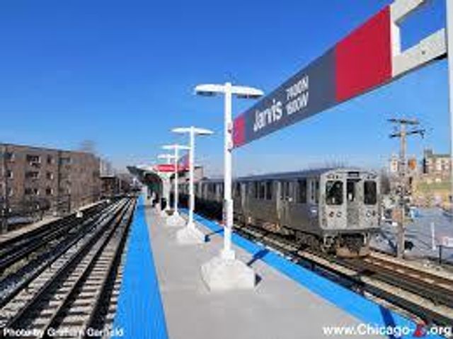 1706 W Jarvis Avenue 1W, Chicago, IL 60626