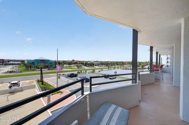 2828 N Atlantic Ave Unit 205, Daytona Beach, FL 32118