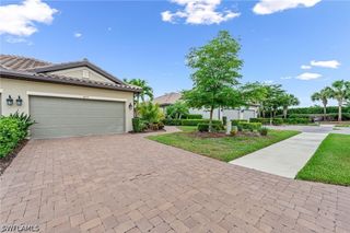 8257 Lucello TER W, Naples, FL 34114