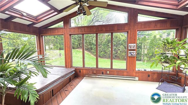 1812 Elmhurst Drive, Whitehall Twp, PA 18052