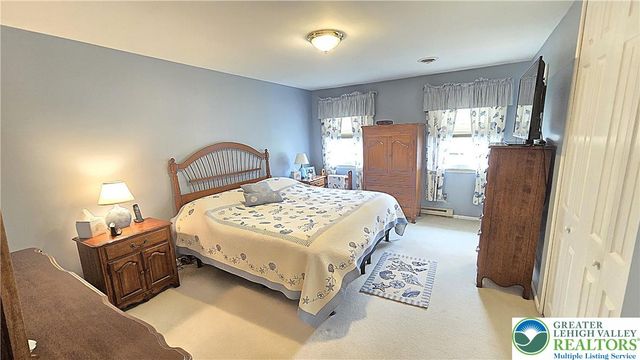 1812 Elmhurst Drive, Whitehall Twp, PA 18052