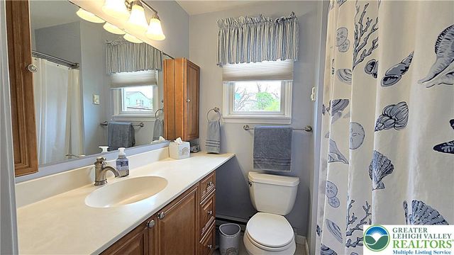 1812 Elmhurst Drive, Whitehall Twp, PA 18052