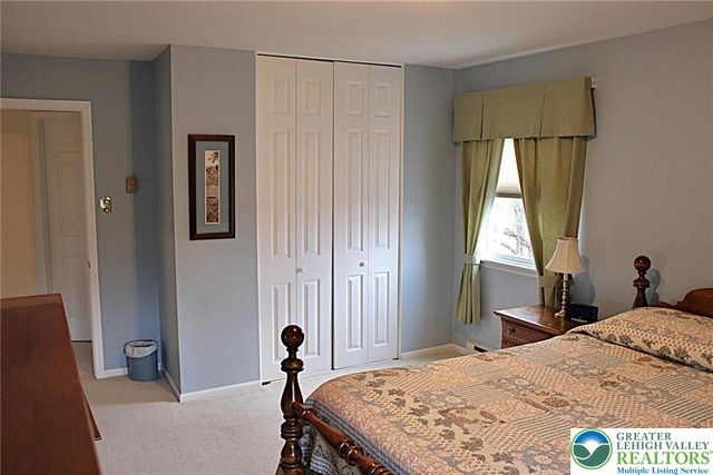 1812 Elmhurst Drive, Whitehall Twp, PA 18052