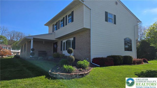 1812 Elmhurst Drive, Whitehall Twp, PA 18052