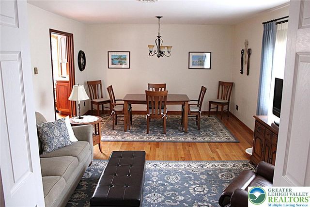 1812 Elmhurst Drive, Whitehall Twp, PA 18052