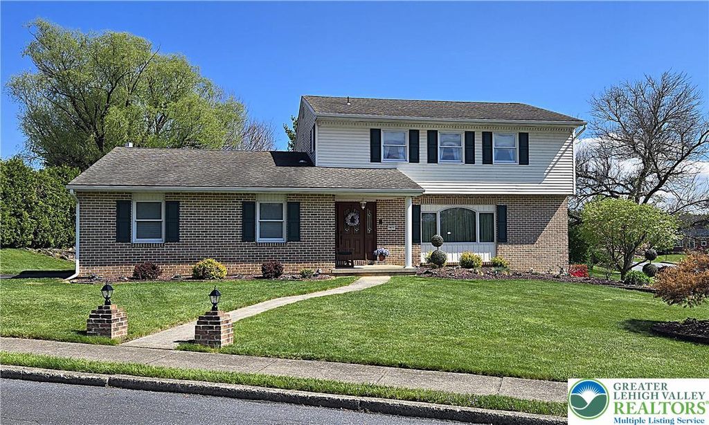 1812 Elmhurst Drive, Whitehall Twp, PA 18052