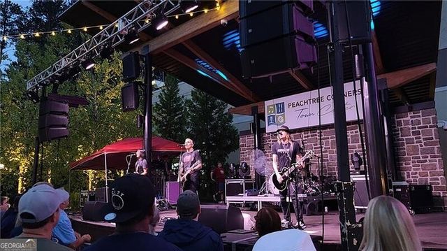 3725 Highcroft Circle, Peachtree Corners, GA 30092