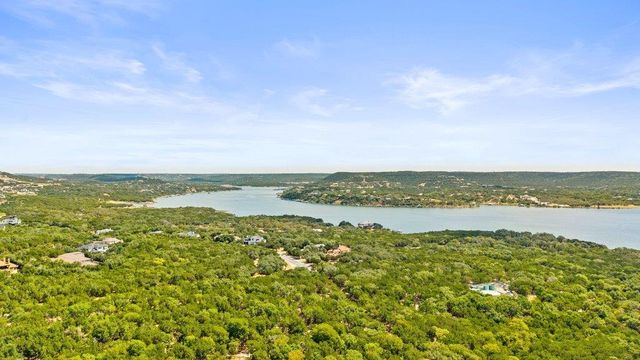 17609 Regatta View DR, Jonestown, TX 78645